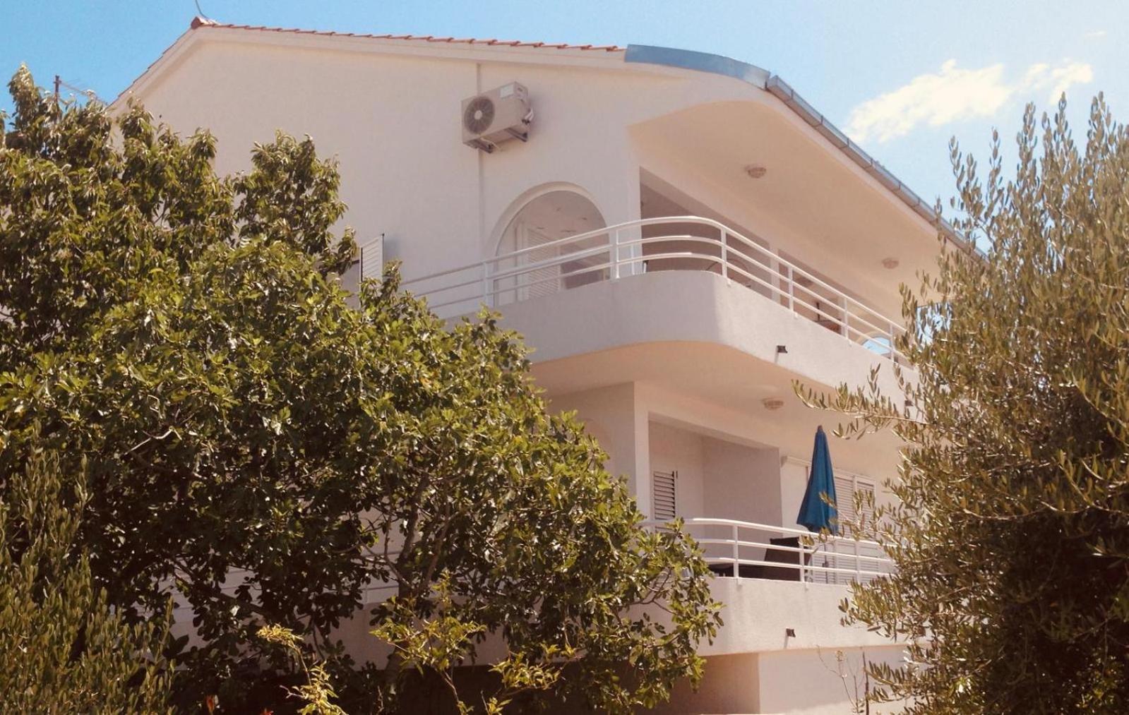 Apartamento House Agradable Seget Vranjica Exterior foto