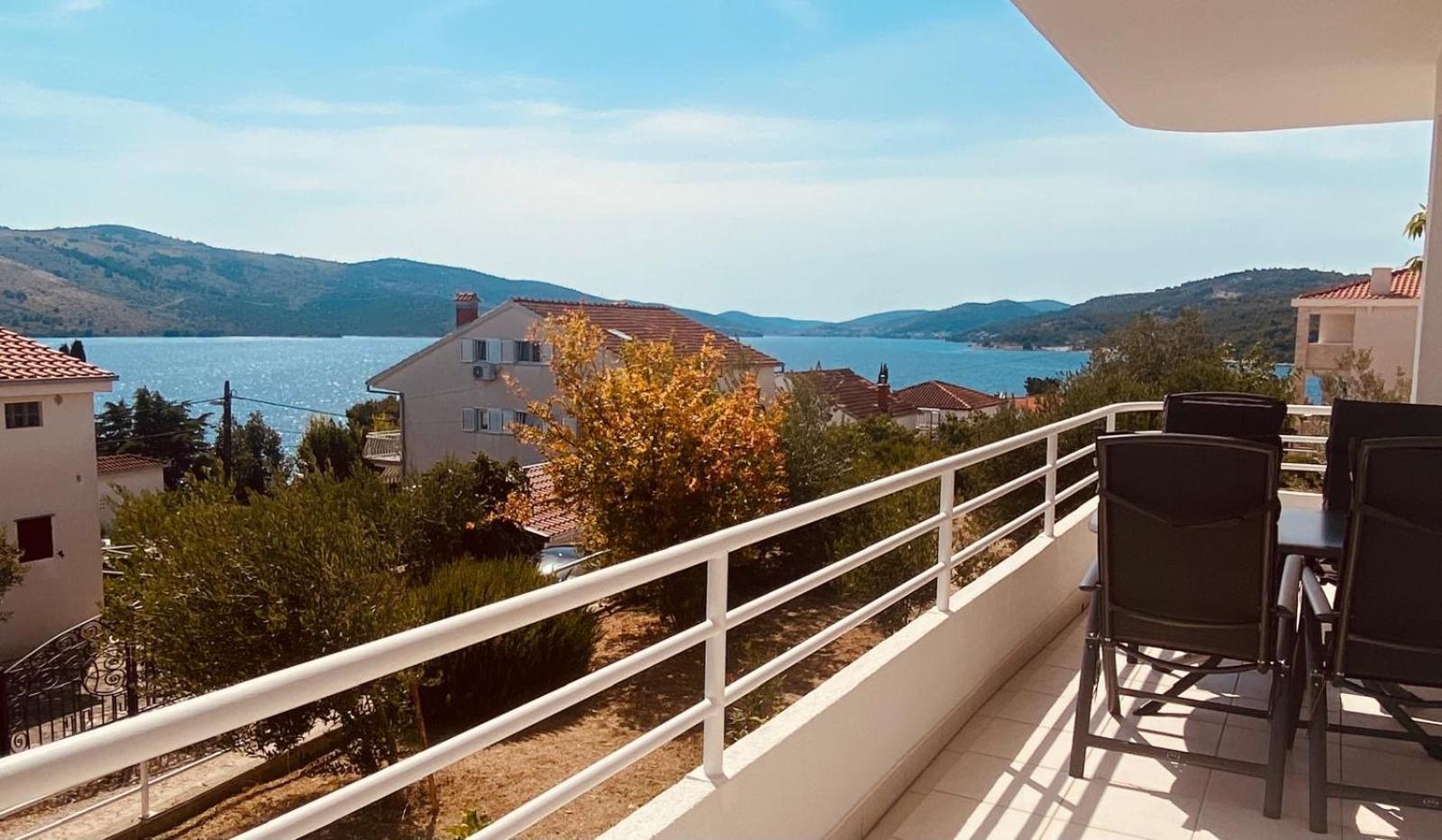 Apartamento House Agradable Seget Vranjica Exterior foto