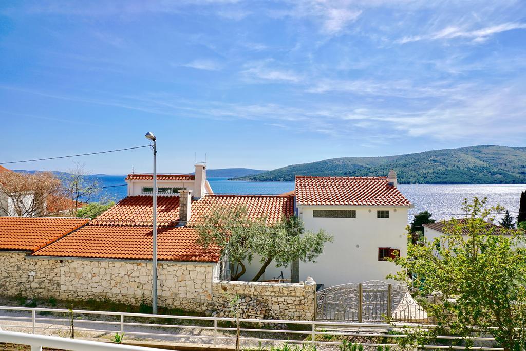Apartamento House Agradable Seget Vranjica Exterior foto