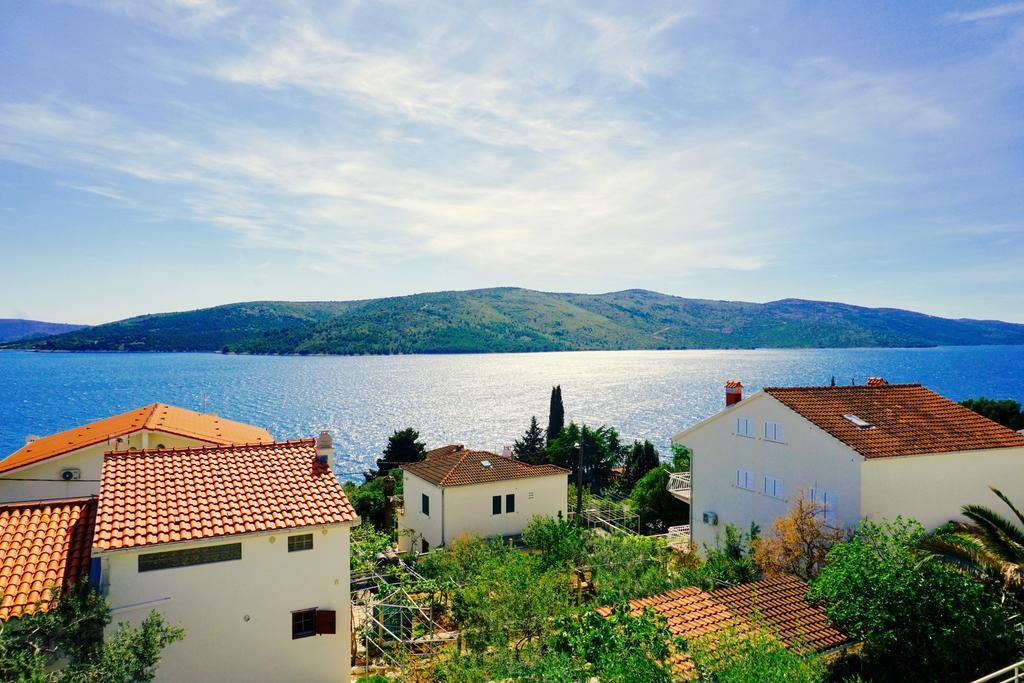 Apartamento House Agradable Seget Vranjica Exterior foto