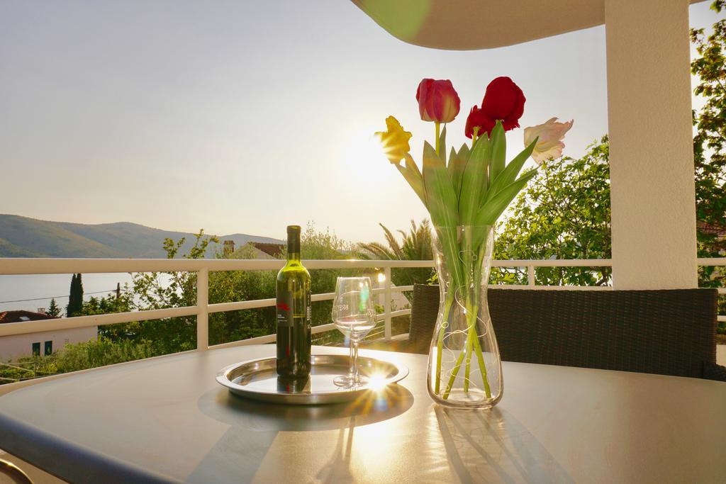 Apartamento House Agradable Seget Vranjica Exterior foto
